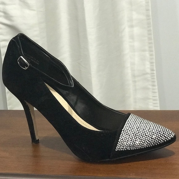 Anne Michelle black seude rhinestone shoe - Picture 1 of 9